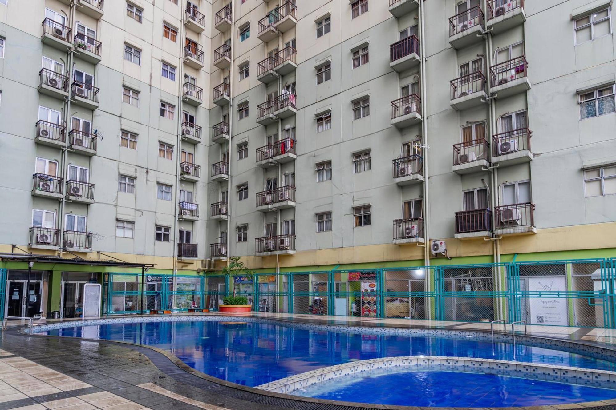 Oyo 94100 Gateway Pasteur Apartment By Ilyasa Bandung Exterior photo