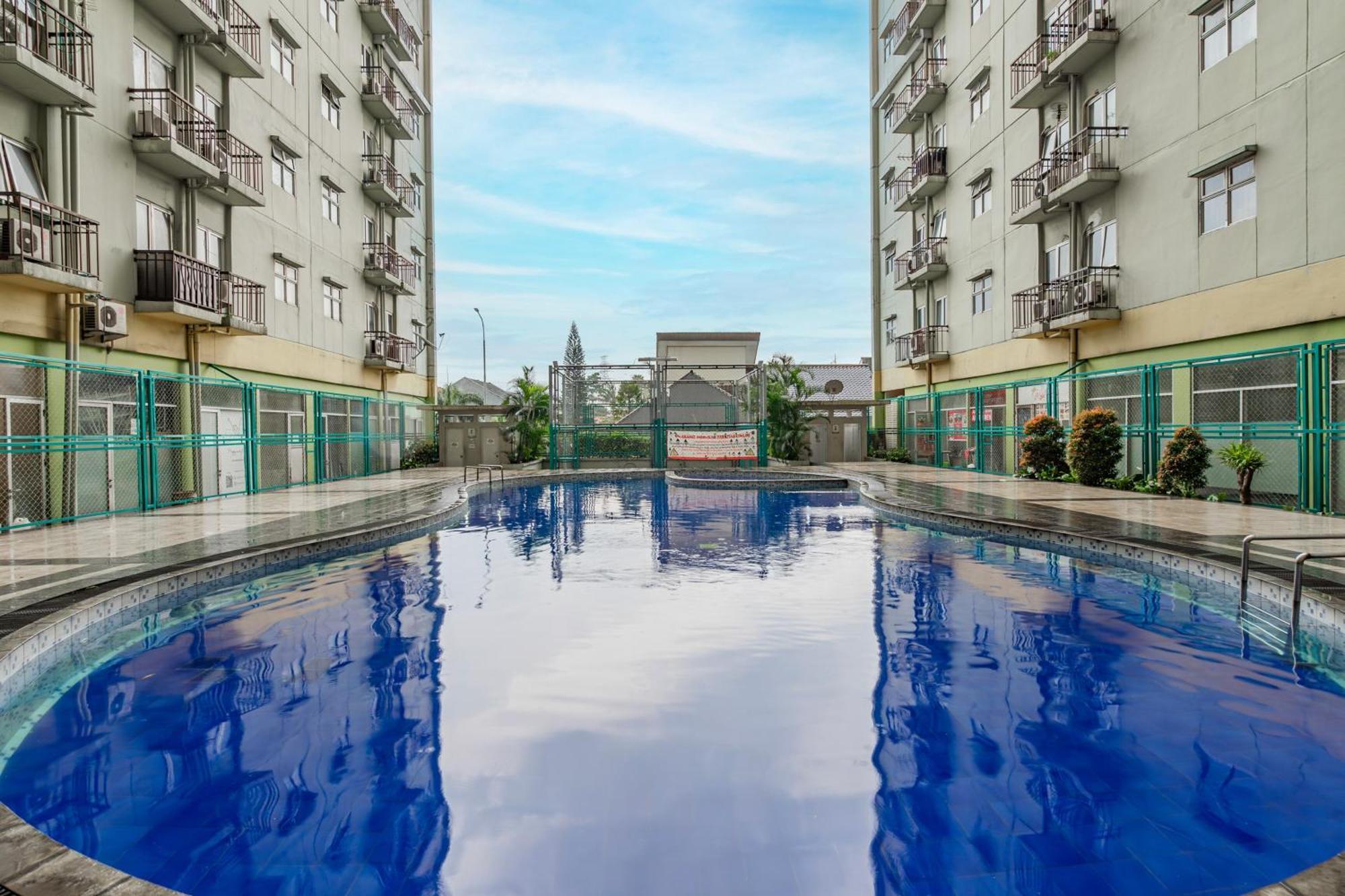 Oyo 94100 Gateway Pasteur Apartment By Ilyasa Bandung Exterior photo
